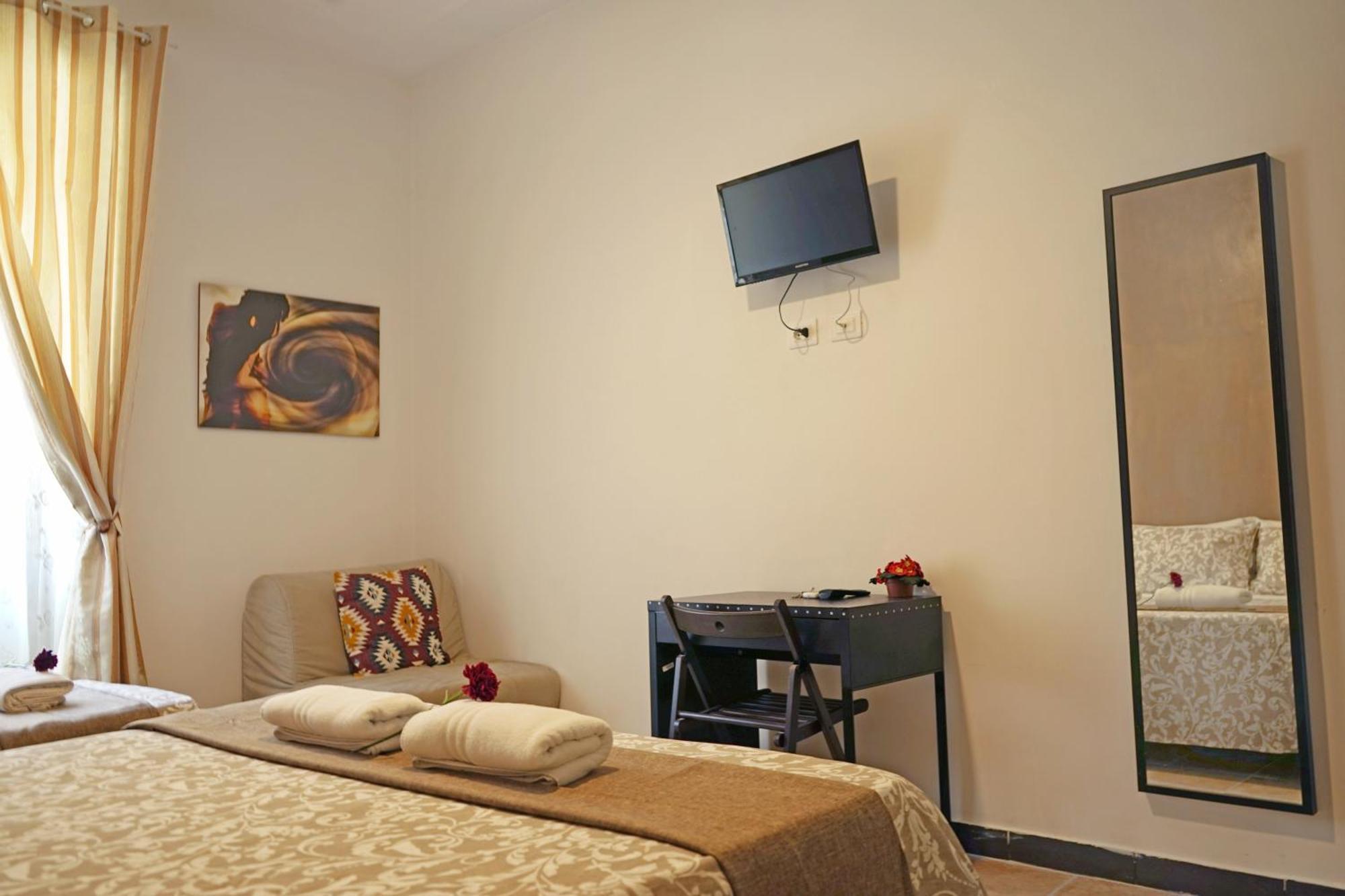 Hosting Flats Guesthouse Roma Exterior foto