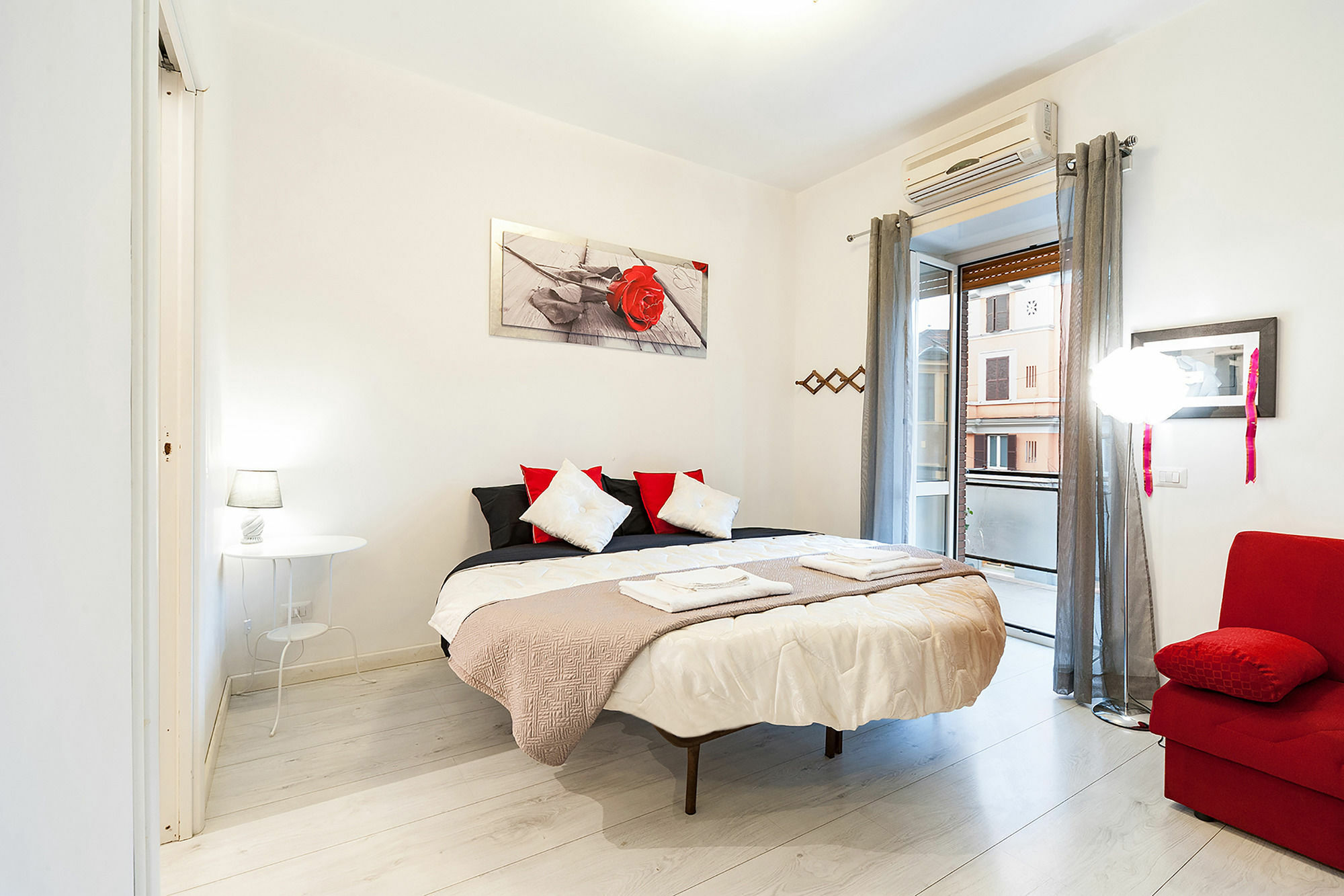 Hosting Flats Guesthouse Roma Exterior foto